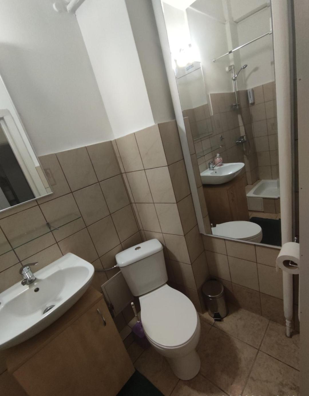 Christie'S 3 Central Apartment To Bucarest מראה חיצוני תמונה